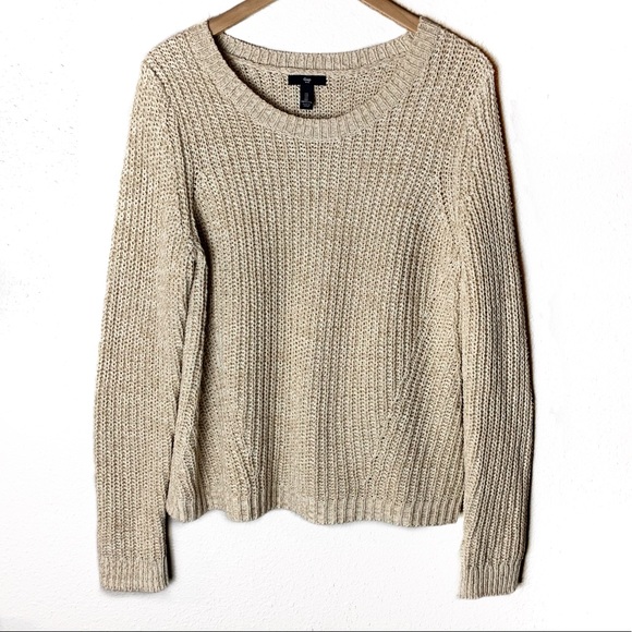 GAP Sweaters - GAP cream color chunky knit warm cozy Sweater Sz L women’s boho like New neutral